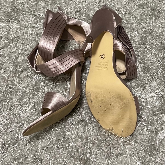 Jacqueline Ferrar stiletto heels - Picture 6 of 6